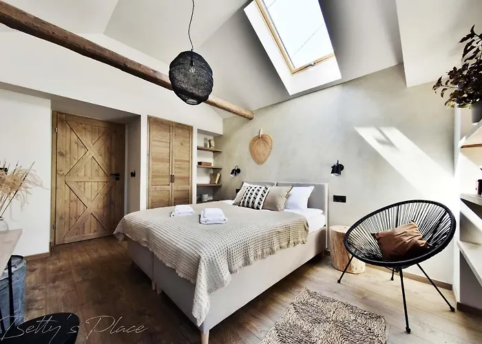 בית הארחה Betty's Place